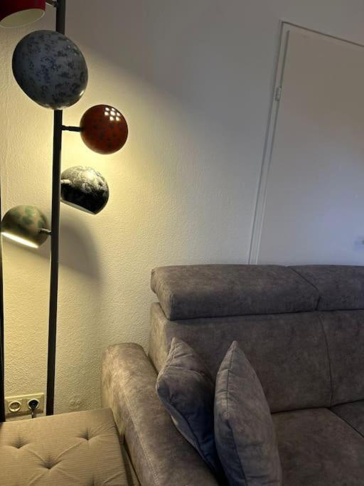 Duplex Apartment Ullstein- 4 Bedrooms, 2 Bathrooms, Living Room, 2 Parking Spaces, Boxspringbeds, Family & Business Apartment! ベルリン エクステリア 写真